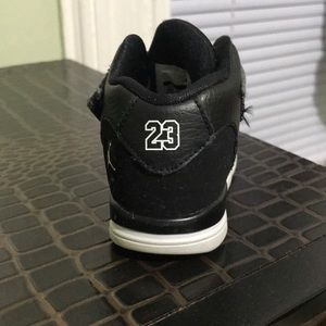Jordan’s baby (Boy/Girl ) size 4 !!!!